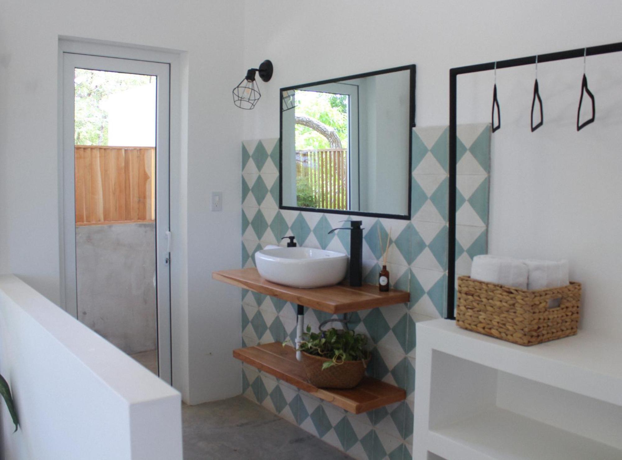 Waves & Wifi - Coworking & Coliving Space In Popoyo Salinas 外观 照片